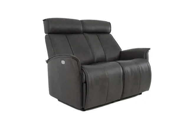 While Supplies Last VeniceWsLoveseatRecliner