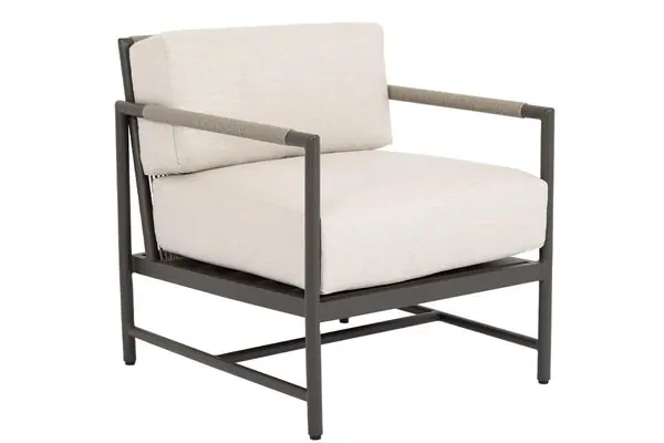Best Seller PietraClubChairInEchoAsh,NoWelt