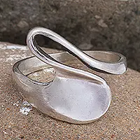 New Release Endless SoulModern Abstract-Themed Polished Sterling Silver Band Ring