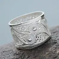 Clearance Yin Yang GlowHandcrafted Oxidized Sterling Silver Filigree Ring
