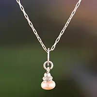 Iridescent SheenSilver Choker Necklace with Peach Cultured Pearl Pendant Viral